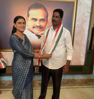 Peeved over being denied ticket, YSRCP MLA joins Congress | Peeved over being denied ticket, YSRCP MLA joins Congress
