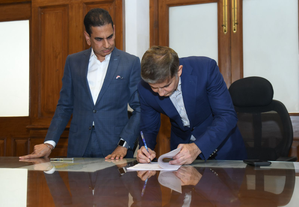Bhushan Gagrani takes charge as BMC Commissioner | Bhushan Gagrani takes charge as BMC Commissioner Bhushan Gagrani takes charge as BMC Commissioner | Bhushan Gagrani takes charge as BMC Commissioner