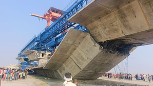 One killed as portion of under-construction bridge collapses in Bihar | One killed as portion of under-construction bridge collapses in Bihar