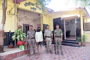 Maha: Gadchiroli cops nab dreaded Maoist with Rs 1.5 lakh bounty | Maha: Gadchiroli cops nab dreaded Maoist with Rs 1.5 lakh bounty