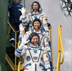 Russian Soyuz lifts off to space with 3 astronauts | Russian Soyuz lifts off to space with 3 astronauts Russian Soyuz lifts off to space with 3 astronauts | Russian Soyuz lifts off to space with 3 astronauts