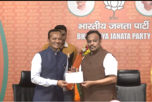 Industrialist and former Congress MP Naveen Jindal joins BJP, fielded from Kurukshetra | Industrialist and former Congress MP Naveen Jindal joins BJP, fielded from Kurukshetra Industrialist and former Congress MP Naveen Jindal joins BJP, fielded from Kurukshetra | Industrialist and former Congress MP Naveen Jindal joins BJP, fielded from Kurukshetra