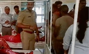 13 priests suffer burn injuries in Ujjain's Mahakal temple during 'bhasma aarti' | 13 priests suffer burn injuries in Ujjain's Mahakal temple during 'bhasma aarti' 13 priests suffer burn injuries in Ujjain's Mahakal temple during 'bhasma aarti' | 13 priests suffer burn injuries in Ujjain's Mahakal temple during 'bhasma aarti'