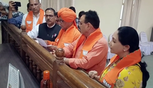 Rajasthan's top Cong & BJP leaders in Bikaner, accompany candidates for nomination filings | Rajasthan's top Cong & BJP leaders in Bikaner, accompany candidates for nomination filings