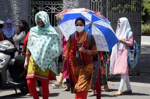 Heatwave Grips Gujarat as Temperatures Soar to 40 Degrees in Several Cities; Warning Issued for Saurashtra-Kutch Region | Heatwave Grips Gujarat as Temperatures Soar to 40 Degrees in Several Cities; Warning Issued for Saurashtra-Kutch Region