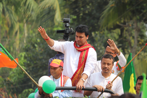 'Genuine Communist' Manik Sarkar not in favour of 'unholy' Cong-Left alliance: Biplab Deb | 'Genuine Communist' Manik Sarkar not in favour of 'unholy' Cong-Left alliance: Biplab Deb