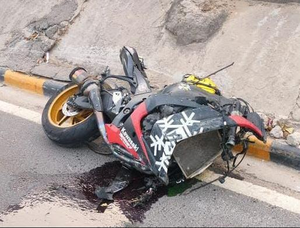 Gurugram: Man riding sports bike killed after high speed crash | Gurugram: Man riding sports bike killed after high speed crash