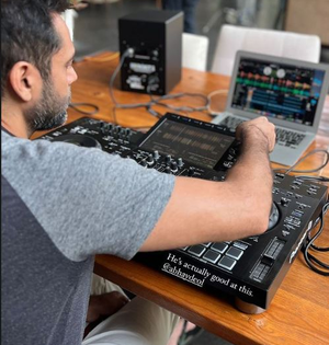 Abhay Deol tries his hand at mixing music, shares his picture toying with console | Abhay Deol tries his hand at mixing music, shares his picture toying with console