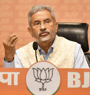 EAM Jaisankar attacks DMK over Katchatheevu issue | EAM Jaisankar attacks DMK over Katchatheevu issue EAM Jaisankar attacks DMK over Katchatheevu issue | EAM Jaisankar attacks DMK over Katchatheevu issue