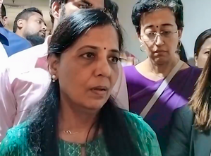 Tihar administration revoked permission for Sunita Kejriwal's Monday meeting with Kejriwal, says AAP | Tihar administration revoked permission for Sunita Kejriwal's Monday meeting with Kejriwal, says AAP