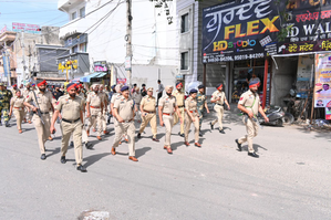 Ahead of polls, security forces carry out flag marches in Punjab | Ahead of polls, security forces carry out flag marches in Punjab