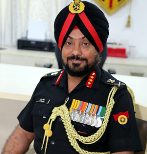 Lt Gen J S Sidana takes over as DG Electronics & Mechanical Engineers | Lt Gen J S Sidana takes over as DG Electronics & Mechanical Engineers