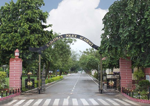SOG detains 20 trainee SIs from Rajasthan Police Academy | SOG detains 20 trainee SIs from Rajasthan Police Academy