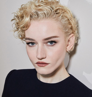 Julia Garner joins ‘The Fantastic Four’ as Shalla-Bal version of Silver Surfer | Julia Garner joins ‘The Fantastic Four’ as Shalla-Bal version of Silver Surfer Julia Garner joins ‘The Fantastic Four’ as Shalla-Bal version of Silver Surfer | Julia Garner joins ‘The Fantastic Four’ as Shalla-Bal version of Silver Surfer