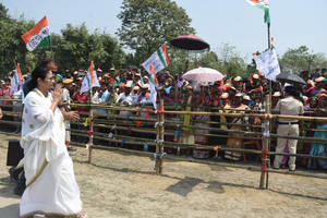 Mamata Banerjee indirectly accuses ECI of shielding poll code violations by BJP | Mamata Banerjee indirectly accuses ECI of shielding poll code violations by BJP Mamata Banerjee indirectly accuses ECI of shielding poll code violations by BJP | Mamata Banerjee indirectly accuses ECI of shielding poll code violations by BJP