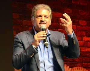 Education shouldn’t suffer: Anand Mahindra offers help to 10-yr-old Delhi boy selling rolls | Education shouldn’t suffer: Anand Mahindra offers help to 10-yr-old Delhi boy selling rolls Education shouldn’t suffer: Anand Mahindra offers help to 10-yr-old Delhi boy selling rolls | Education shouldn’t suffer: Anand Mahindra offers help to 10-yr-old Delhi boy selling rolls
