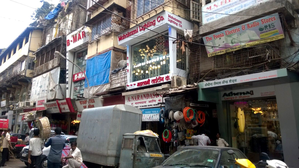 Shops and establishments in Mumbai not displaying Marathi boards to pay double property tax | Shops and establishments in Mumbai not displaying Marathi boards to pay double property tax Shops and establishments in Mumbai not displaying Marathi boards to pay double property tax | Shops and establishments in Mumbai not displaying Marathi boards to pay double property tax