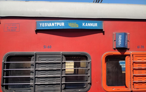 AC coach passengers in Yesvantpur-Kannur Express complain of theft of valuables in TN | AC coach passengers in Yesvantpur-Kannur Express complain of theft of valuables in TN