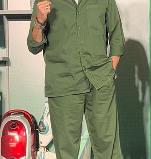 Anil Kapoor opens up on how his wife Sunita shares the 'load' in financial matters | Anil Kapoor opens up on how his wife Sunita shares the 'load' in financial matters Anil Kapoor opens up on how his wife Sunita shares the 'load' in financial matters | Anil Kapoor opens up on how his wife Sunita shares the 'load' in financial matters