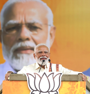 PM Modi travelled extensively in US even before joining active politics, here is how | PM Modi travelled extensively in US even before joining active politics, here is how PM Modi travelled extensively in US even before joining active politics, here is how | PM Modi travelled extensively in US even before joining active politics, here is how