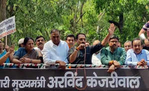 Delhi BJP leaders stage protest, seek CM Kejriwal’s resignation | Delhi BJP leaders stage protest, seek CM Kejriwal’s resignation