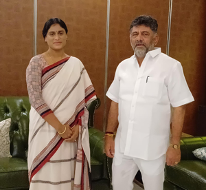 Andhra Pradesh Congress chief Y. S. Sharmila Reddy meets K'taka Deputy CM Shivakumar in Bengaluru | Andhra Pradesh Congress chief Y. S. Sharmila Reddy meets K'taka Deputy CM Shivakumar in Bengaluru Andhra Pradesh Congress chief Y. S. Sharmila Reddy meets K'taka Deputy CM Shivakumar in Bengaluru | Andhra Pradesh Congress chief Y. S. Sharmila Reddy meets K'taka Deputy CM Shivakumar in Bengaluru