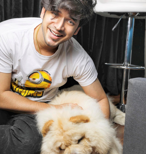 Paras Kalnawat reveals his dog Teddy took over as 'caretaker for mom' after his dad's death | Paras Kalnawat reveals his dog Teddy took over as 'caretaker for mom' after his dad's death Paras Kalnawat reveals his dog Teddy took over as 'caretaker for mom' after his dad's death | Paras Kalnawat reveals his dog Teddy took over as 'caretaker for mom' after his dad's death