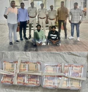 Twin brothers held with fake currency worth Rs 1.88 L in Rajasthan's Bhilwara | Twin brothers held with fake currency worth Rs 1.88 L in Rajasthan's Bhilwara