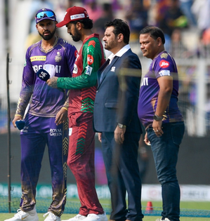 IPL 2024: Shamar Joseph handed debut as KKR win toss, opt to bowl first vs LSG | IPL 2024: Shamar Joseph handed debut as KKR win toss, opt to bowl first vs LSG IPL 2024: Shamar Joseph handed debut as KKR win toss, opt to bowl first vs LSG | IPL 2024: Shamar Joseph handed debut as KKR win toss, opt to bowl first vs LSG