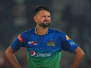 Pakistan fast-bowler Ihsanullah flies to Manchester for elbow injury-related treatment | Pakistan fast-bowler Ihsanullah flies to Manchester for elbow injury-related treatment Pakistan fast-bowler Ihsanullah flies to Manchester for elbow injury-related treatment | Pakistan fast-bowler Ihsanullah flies to Manchester for elbow injury-related treatment