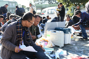 Polling officials, security personnel to reach 26 polling stations in Mizoram on foot or boat | Polling officials, security personnel to reach 26 polling stations in Mizoram on foot or boat Polling officials, security personnel to reach 26 polling stations in Mizoram on foot or boat | Polling officials, security personnel to reach 26 polling stations in Mizoram on foot or boat