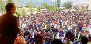Omar Abdullah only a 'tourist' in J&K, says Ghulam Nabi Azad | Omar Abdullah only a 'tourist' in J&K, says Ghulam Nabi Azad Omar Abdullah only a 'tourist' in J&K, says Ghulam Nabi Azad | Omar Abdullah only a 'tourist' in J&K, says Ghulam Nabi Azad