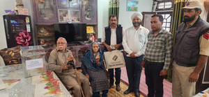 116 votes cast through EC's 'Home Voting' facility in J&K's Udhampur | 116 votes cast through EC's 'Home Voting' facility in J&K's Udhampur 116 votes cast through EC's 'Home Voting' facility in J&K's Udhampur | 116 votes cast through EC's 'Home Voting' facility in J&K's Udhampur