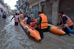 71 killed, 67 injured in rain-related accidents in Pakistan | 71 killed, 67 injured in rain-related accidents in Pakistan