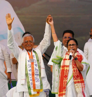 Mamata Banerjee vows to scrap NRC from Assam if Oppn alliance is voted to power | Mamata Banerjee vows to scrap NRC from Assam if Oppn alliance is voted to power Mamata Banerjee vows to scrap NRC from Assam if Oppn alliance is voted to power | Mamata Banerjee vows to scrap NRC from Assam if Oppn alliance is voted to power