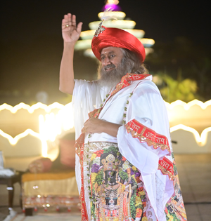 Viksit Bharat Ambassador: Sri Sri Ravi Shankar praises PM Modi, makes appeal to first-time voters | Viksit Bharat Ambassador: Sri Sri Ravi Shankar praises PM Modi, makes appeal to first-time voters Viksit Bharat Ambassador: Sri Sri Ravi Shankar praises PM Modi, makes appeal to first-time voters | Viksit Bharat Ambassador: Sri Sri Ravi Shankar praises PM Modi, makes appeal to first-time voters