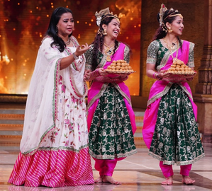 Madhuri, Suniel gush over 'khoobsurat' Ashta Laxmi act of 'Dance Deewane' contestant | Madhuri, Suniel gush over 'khoobsurat' Ashta Laxmi act of 'Dance Deewane' contestant