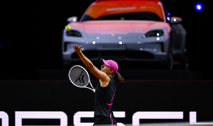 Swiatek holds off Mertens in Stuttgart, to face Raducanu in QF | Swiatek holds off Mertens in Stuttgart, to face Raducanu in QF Swiatek holds off Mertens in Stuttgart, to face Raducanu in QF | Swiatek holds off Mertens in Stuttgart, to face Raducanu in QF
