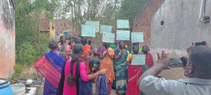 Residents of Vengaivayal Dalit colony where human faeces was found in drinking water tank boycott election | Residents of Vengaivayal Dalit colony where human faeces was found in drinking water tank boycott election