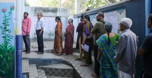 Maha: 5 Vidarbha constituencies record 44.12 pc polling till 3 pm | Maha: 5 Vidarbha constituencies record 44.12 pc polling till 3 pm
