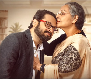 Raakhee Gulzar wore bangles during downtime to stay in the skin of 'Aamar Boss’ character | Raakhee Gulzar wore bangles during downtime to stay in the skin of 'Aamar Boss’ character