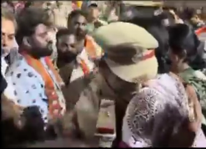 Woman ASI suspended for hugging BJP's Hyderabad LS seat candidate | Woman ASI suspended for hugging BJP's Hyderabad LS seat candidate Woman ASI suspended for hugging BJP's Hyderabad LS seat candidate | Woman ASI suspended for hugging BJP's Hyderabad LS seat candidate
