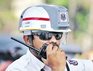 Lucknow cops get AC helmets on trial basis | Lucknow cops get AC helmets on trial basis