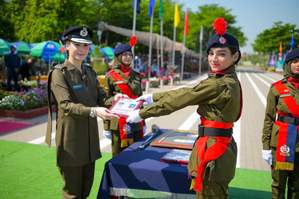 Punjab CM Maryam Nawaz reviews police passing out parade in uniform | Punjab CM Maryam Nawaz reviews police passing out parade in uniform Punjab CM Maryam Nawaz reviews police passing out parade in uniform | Punjab CM Maryam Nawaz reviews police passing out parade in uniform