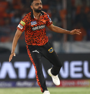 IPL 2024: Kohli, Patidar hit fifties as RCB reach 206/7 despite Unadkat's 3-30 vs SRH | IPL 2024: Kohli, Patidar hit fifties as RCB reach 206/7 despite Unadkat's 3-30 vs SRH