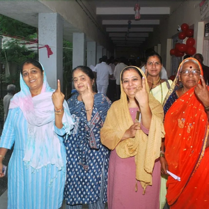 Brisk voting in Maharashtra's eight LS seats | Brisk voting in Maharashtra's eight LS seats Brisk voting in Maharashtra's eight LS seats | Brisk voting in Maharashtra's eight LS seats