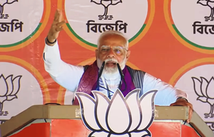 Lok Sabha Election 2024: Trinamool’s Corruption Has Taken Away Happiness of 26,000 Families, Says PM Modi (Watch Video) | Lok Sabha Election 2024: Trinamool’s Corruption Has Taken Away Happiness of 26,000 Families, Says PM Modi (Watch Video)