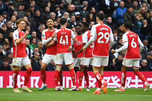 Premier League: Two horses in race for title as Arsenal, Man City both win | Premier League: Two horses in race for title as Arsenal, Man City both win