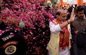 Union Minister Rajnath Singh files nomination, CMs Yogi, Dhami join roadshow | Union Minister Rajnath Singh files nomination, CMs Yogi, Dhami join roadshow