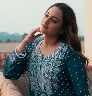 Sonakshi thanks filmmakers who've taken 'the risk' to cast her differently | Sonakshi thanks filmmakers who've taken 'the risk' to cast her differently